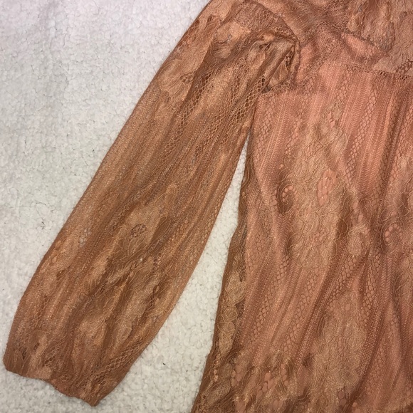 Light peach Lace Vintage tip! - Picture 3 of 4